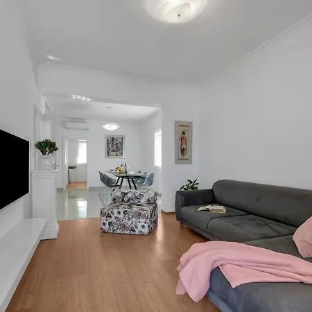 Vranjes Apartament *