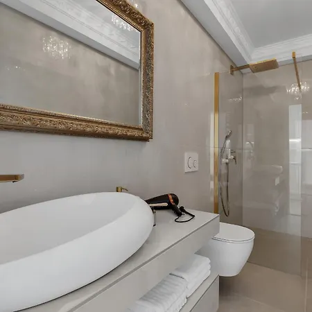 Apartment Vranjes *