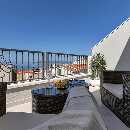 Apartament Vranjes *